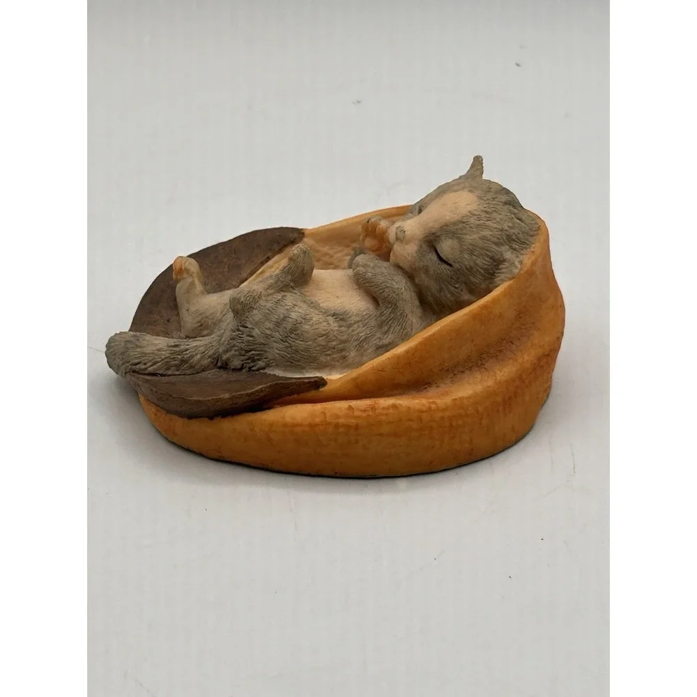 Vintage Aynsley Master Craft Sleeping Cat Kitten in Cap - 1981 - Made in England